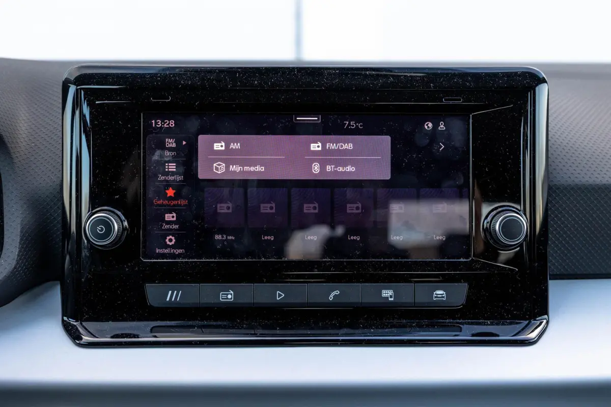 1.0 EcoTSI 95pk Reference | Apple Carplay/Android Auto | 16" Velgen