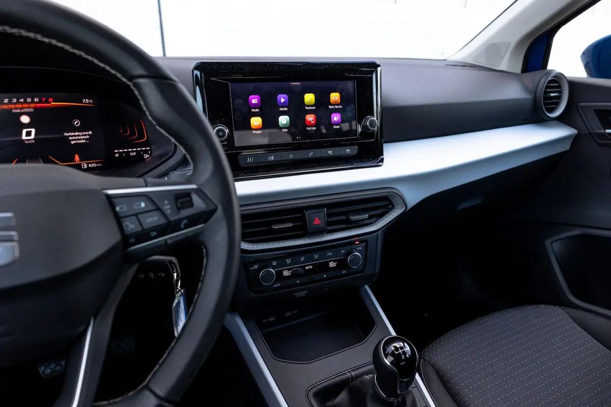 1.0 EcoTSI 95pk Reference | Apple Carplay/Android Auto | 16" Velgen