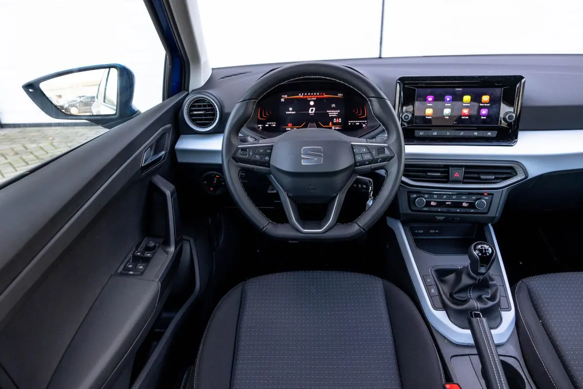 1.0 EcoTSI 95pk Reference | Apple Carplay/Android Auto | 16" Velgen