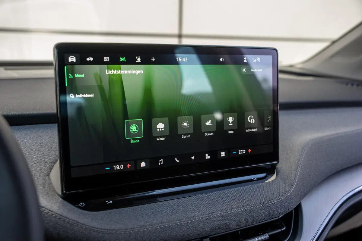 50 170pk Selection | Apple Carplay/Android Auto