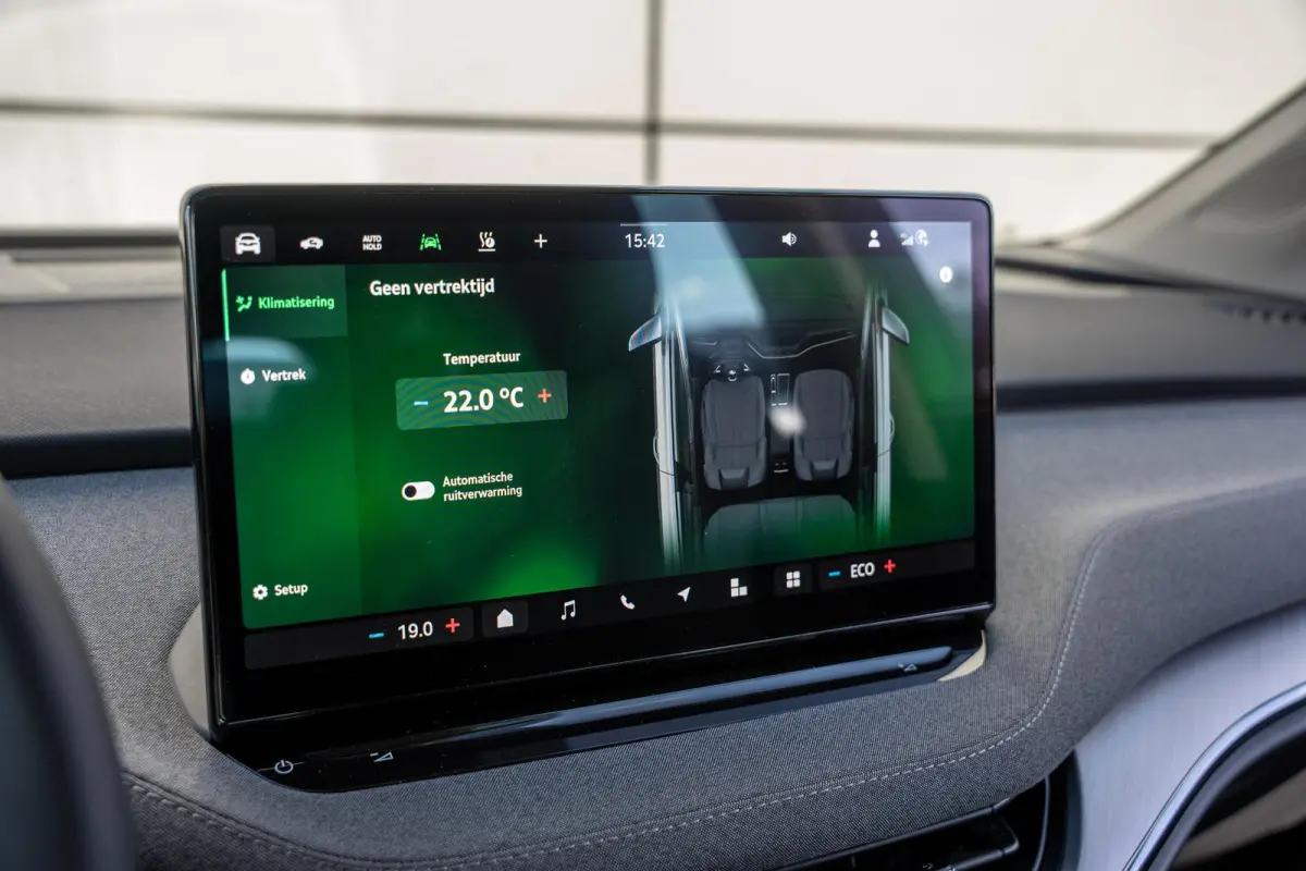 50 170pk Selection | Apple Carplay/Android Auto