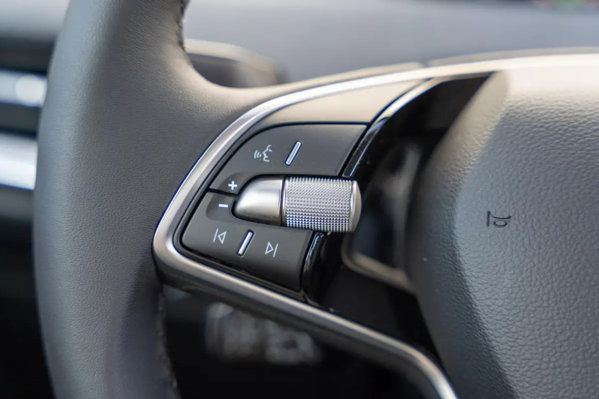 50 170pk Selection | Apple Carplay/Android Auto