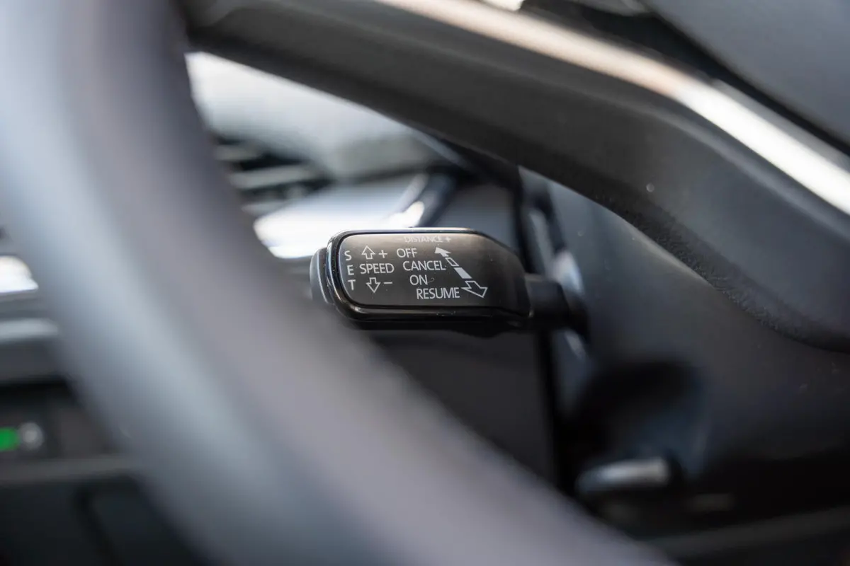50 170pk Selection | Apple Carplay/Android Auto
