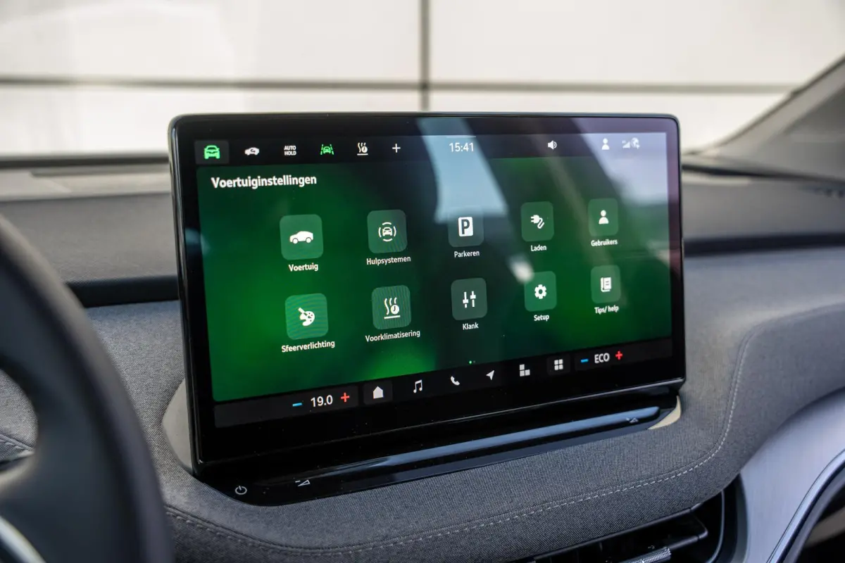 50 170pk Selection | Apple Carplay/Android Auto