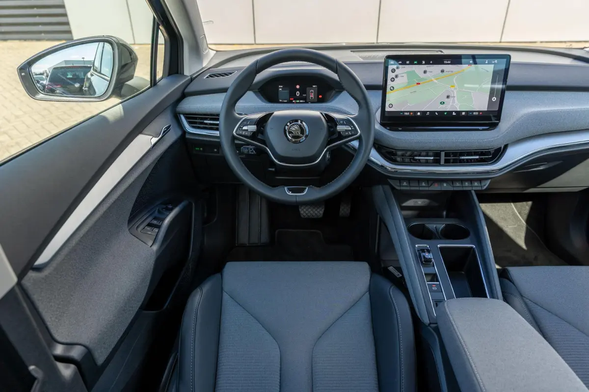 50 170pk Selection | Apple Carplay/Android Auto
