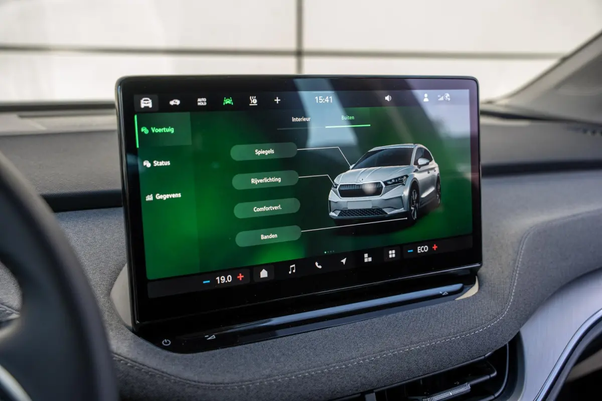 50 170pk Selection | Apple Carplay/Android Auto