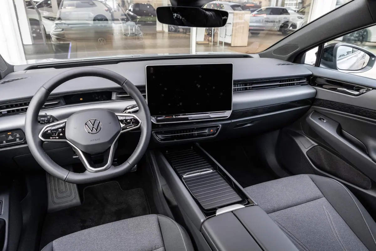 286pk Limited Edition 77 kWh | 20" Velgen | Head-up