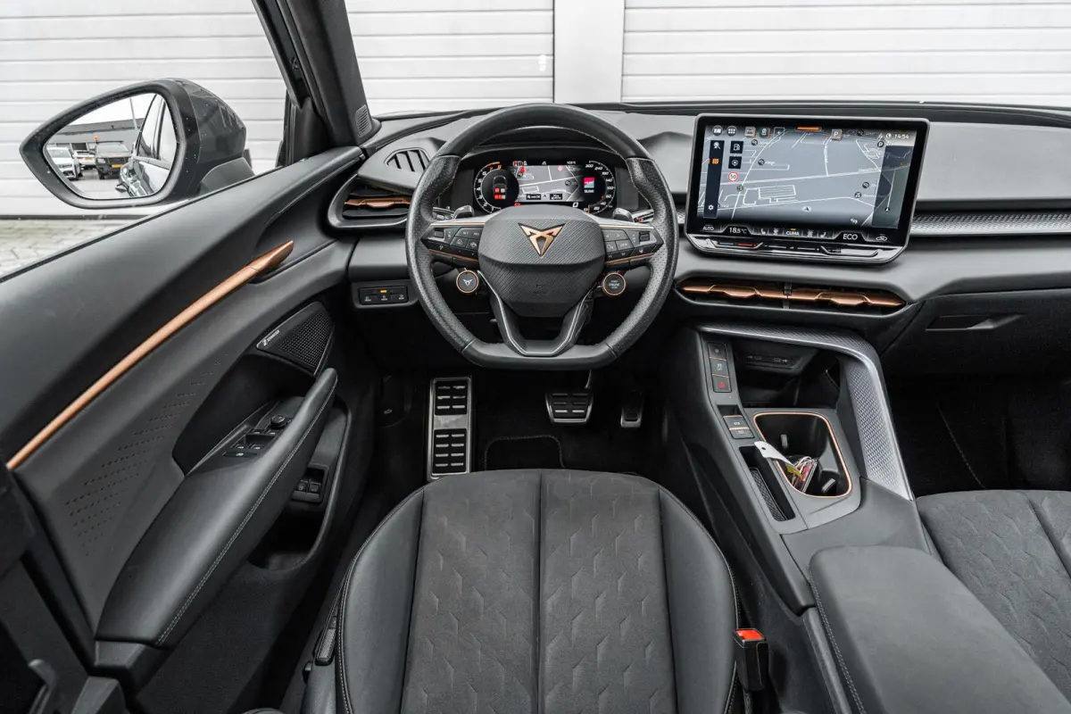 1.5 TSI e-Hybrid 272pk VZ Performance | SoH 100% | Trekhaak | Panoramadak | Sennheiser | 360 Camera