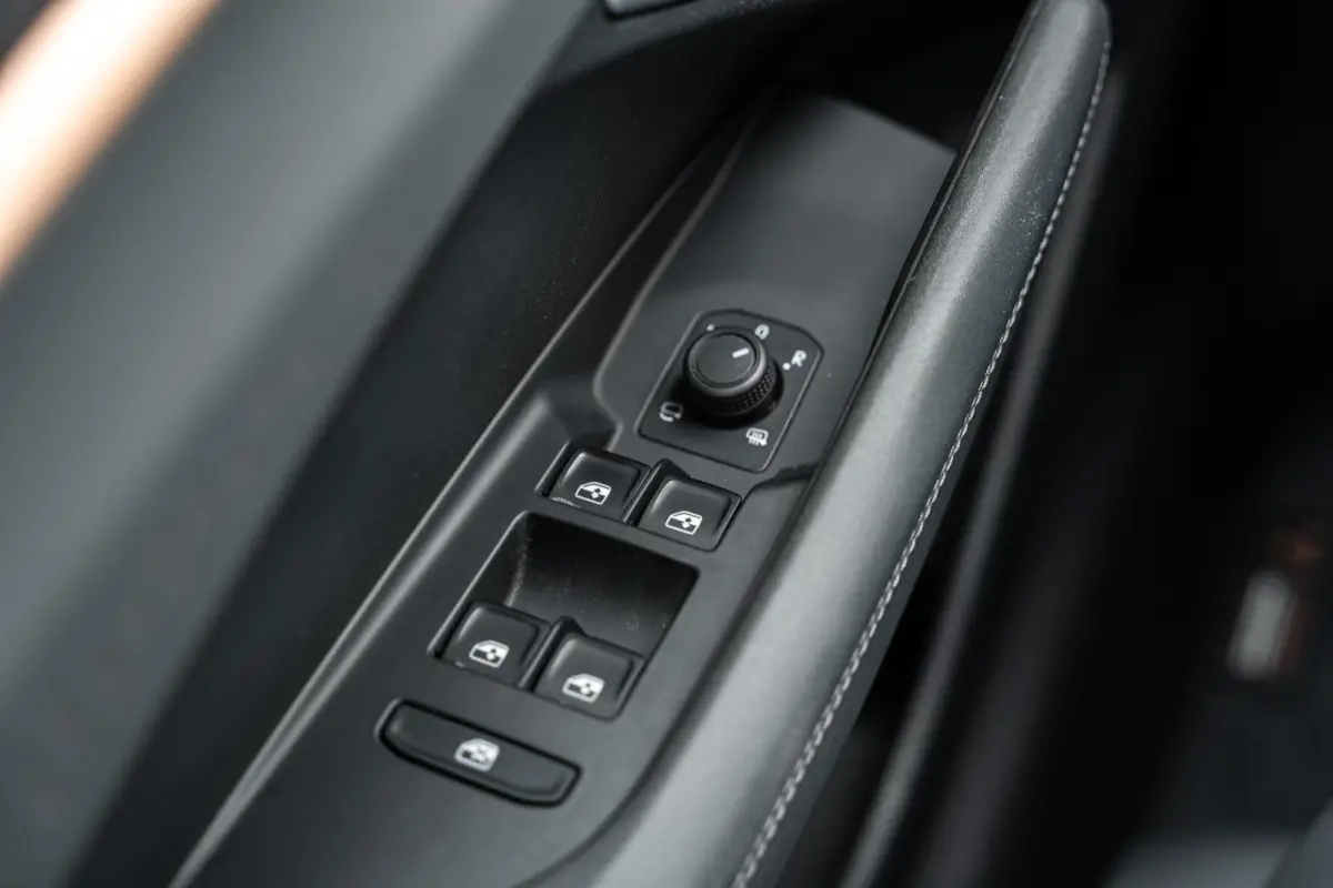 1.5 TSI e-Hybrid 272pk VZ Performance | SoH 100% | Trekhaak | Panoramadak | Sennheiser | 360 Camera