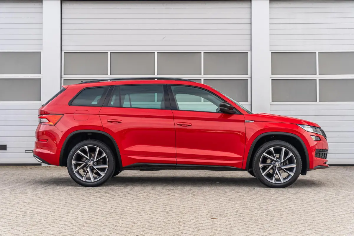 1.5 TSI 150pk DSG Sportline Business | Navigatie | Stoelverwarming | Achteruitrijcamera | 20" Velgen |  Keyless