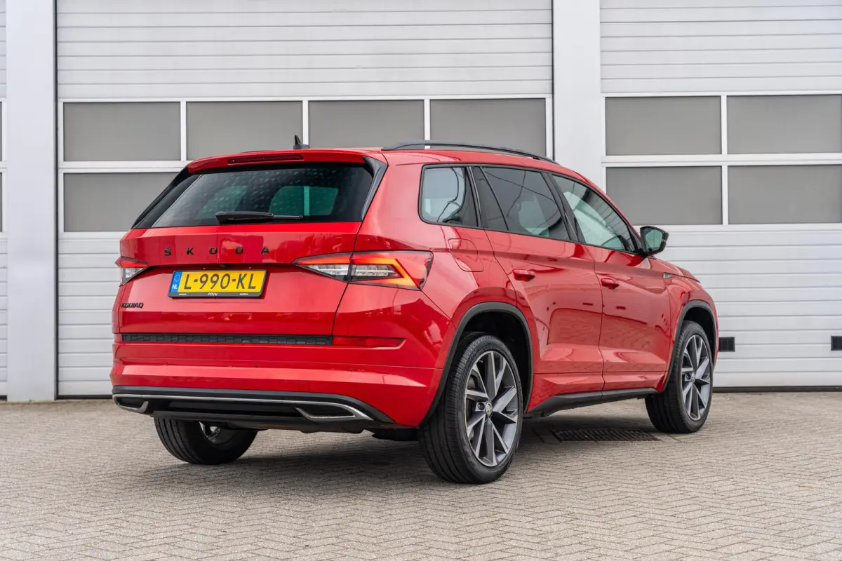 1.5 TSI 150pk DSG Sportline Business | Navigatie | Stoelverwarming | Achteruitrijcamera | 20" Velgen |  Keyless