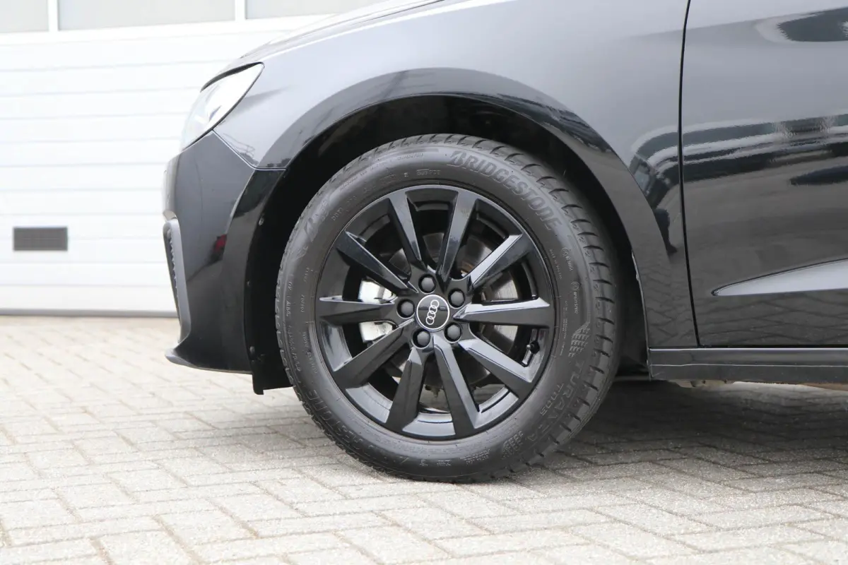 30 TFSI 116pk S-tronic Advanced edition | Stoelverwarming | Autom. Airco | Parkeersensoren Rondom