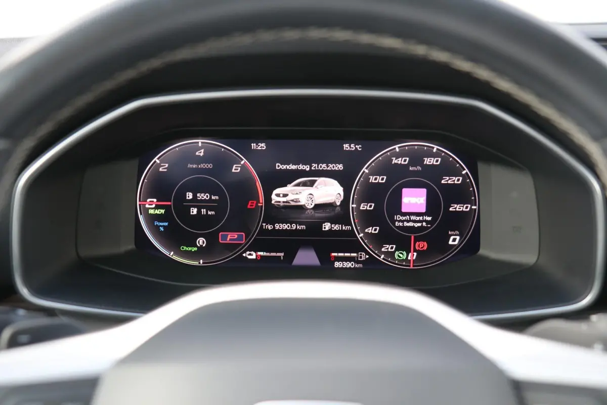 1.4 TSI eHybrid 204pk PHEV Excellence | SoH 91% | Trekhaak Wegklapbaar | Navigatie | Parkeersensoren | 18" Velgen