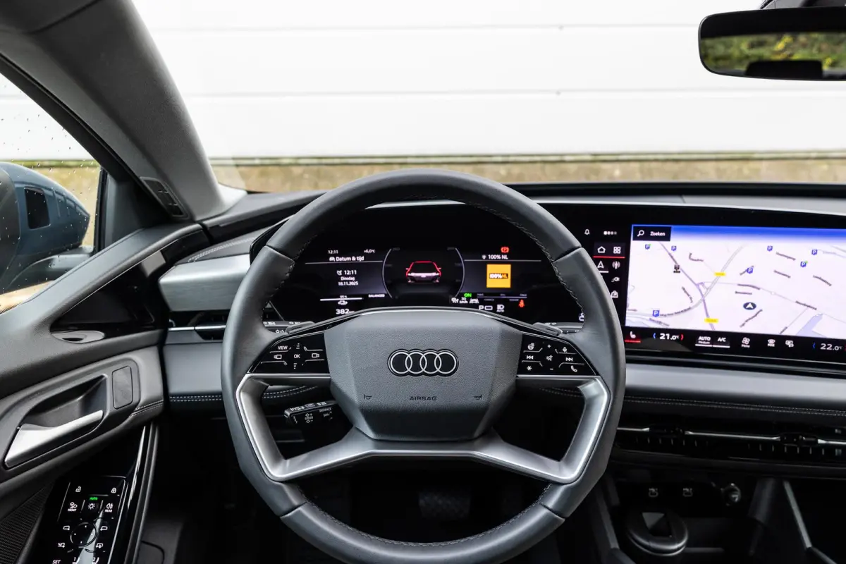 286pk Advanced edition 83 kWh | Trekhaak | Verwarmbaar stuur | Keyless entry
