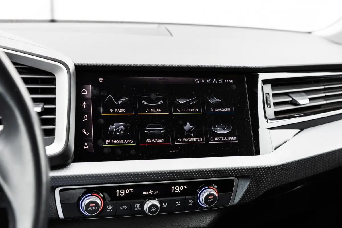 25 TFSI 95pk Advanced edition | LED-kopampen | Autom. Airco | Apple Carplay/Android Auto