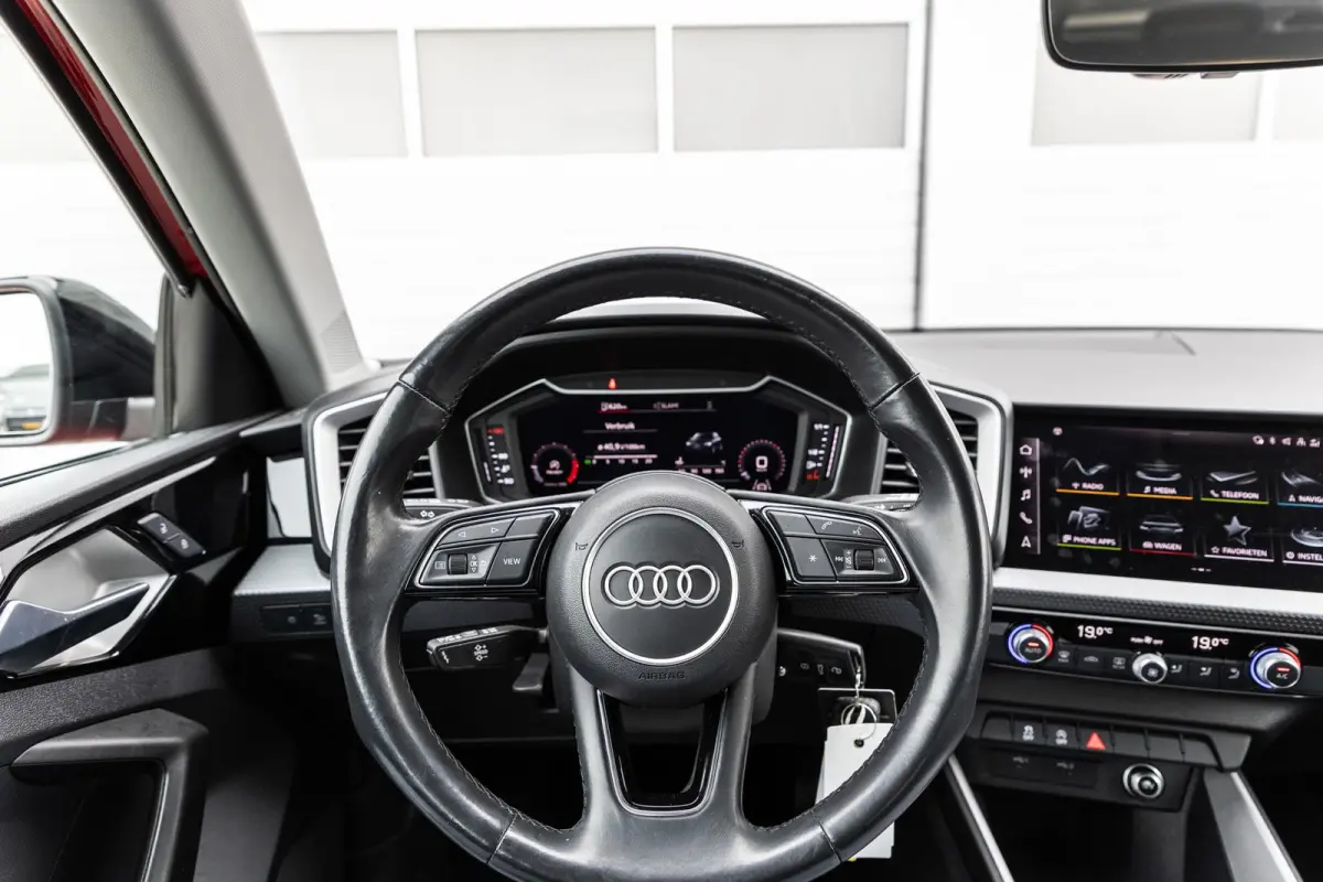 25 TFSI 95pk Advanced edition | LED-kopampen | Autom. Airco | Apple Carplay/Android Auto