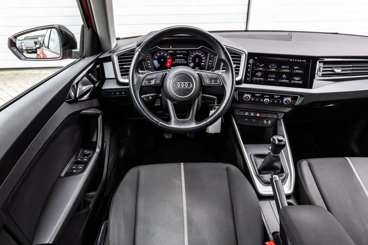 25 TFSI 95pk Advanced edition | LED-kopampen | Autom. Airco | Apple Carplay/Android Auto