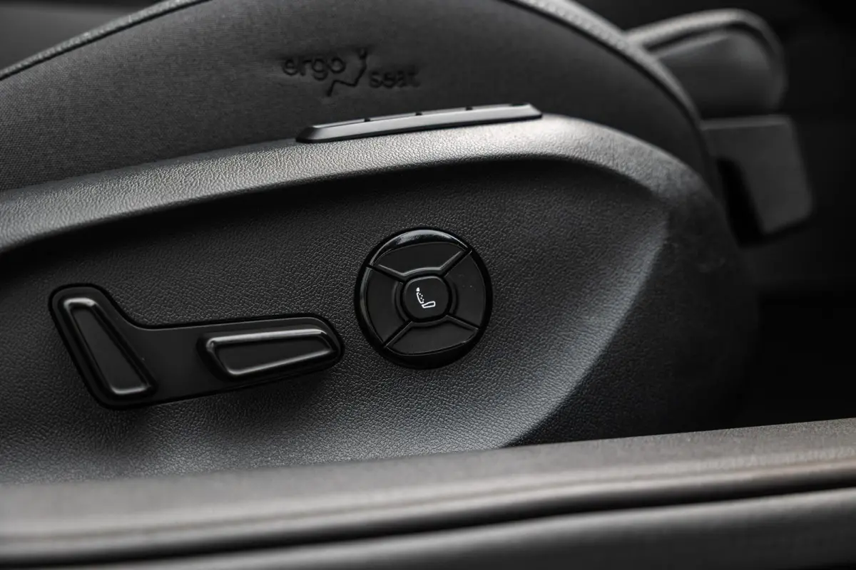1.5 TSI 204pk PHEV Sportline Business | Winter Pakket | Panoramadak
