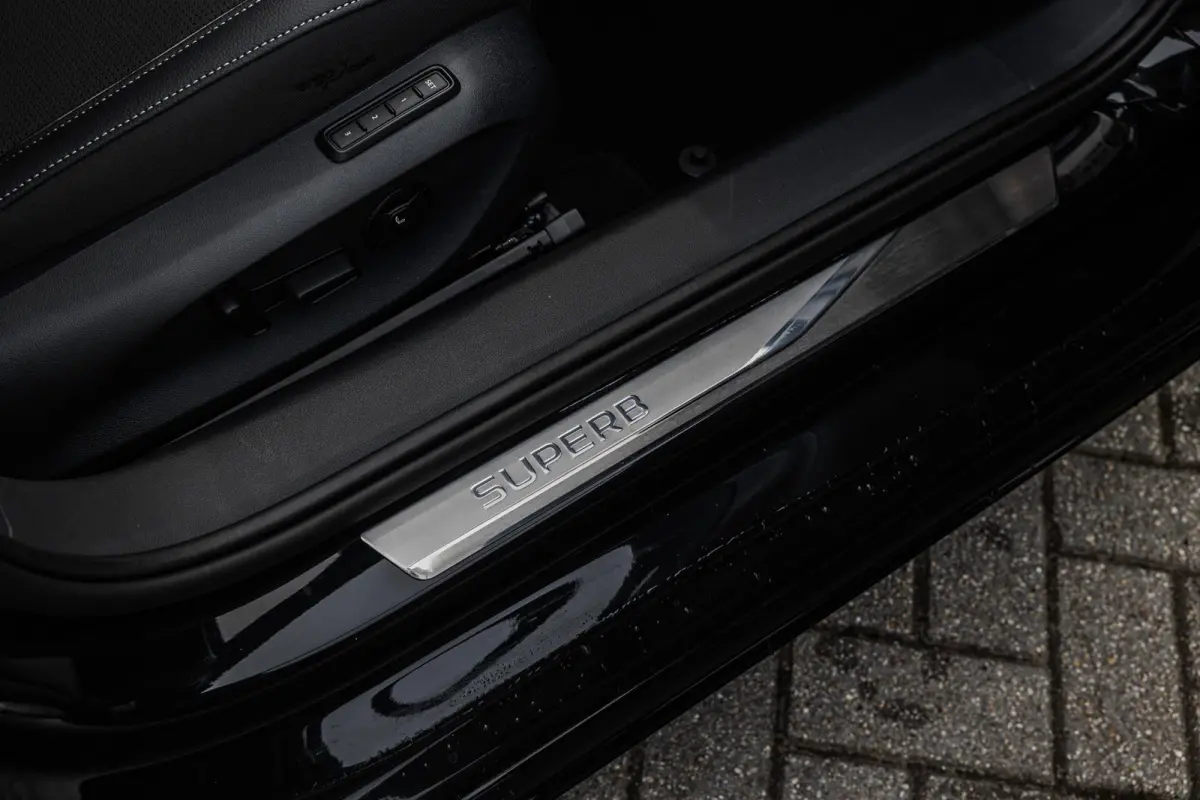 1.5 TSI 204pk PHEV Sportline Business | Winter Pakket | Panoramadak