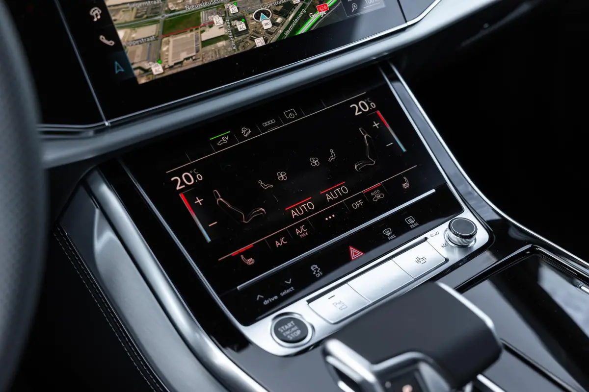55 TFSI e 394pk quattro Pro Line S | Achterasbesturing | Panoramadak | 23" Velgen
