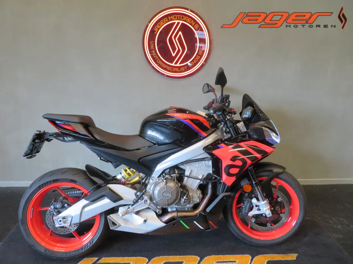 Aprilia Tuono 660 2024 Benzine Onbekend leasen