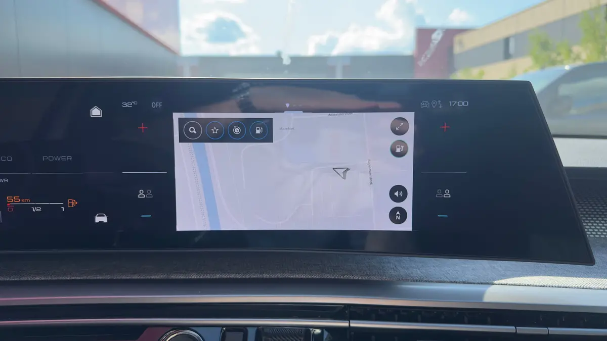 GT | Adaptieve cruise control met Stop&Go functie | Elektrische parkeerrem | Extra getinte achterste zijruiten en achterruit