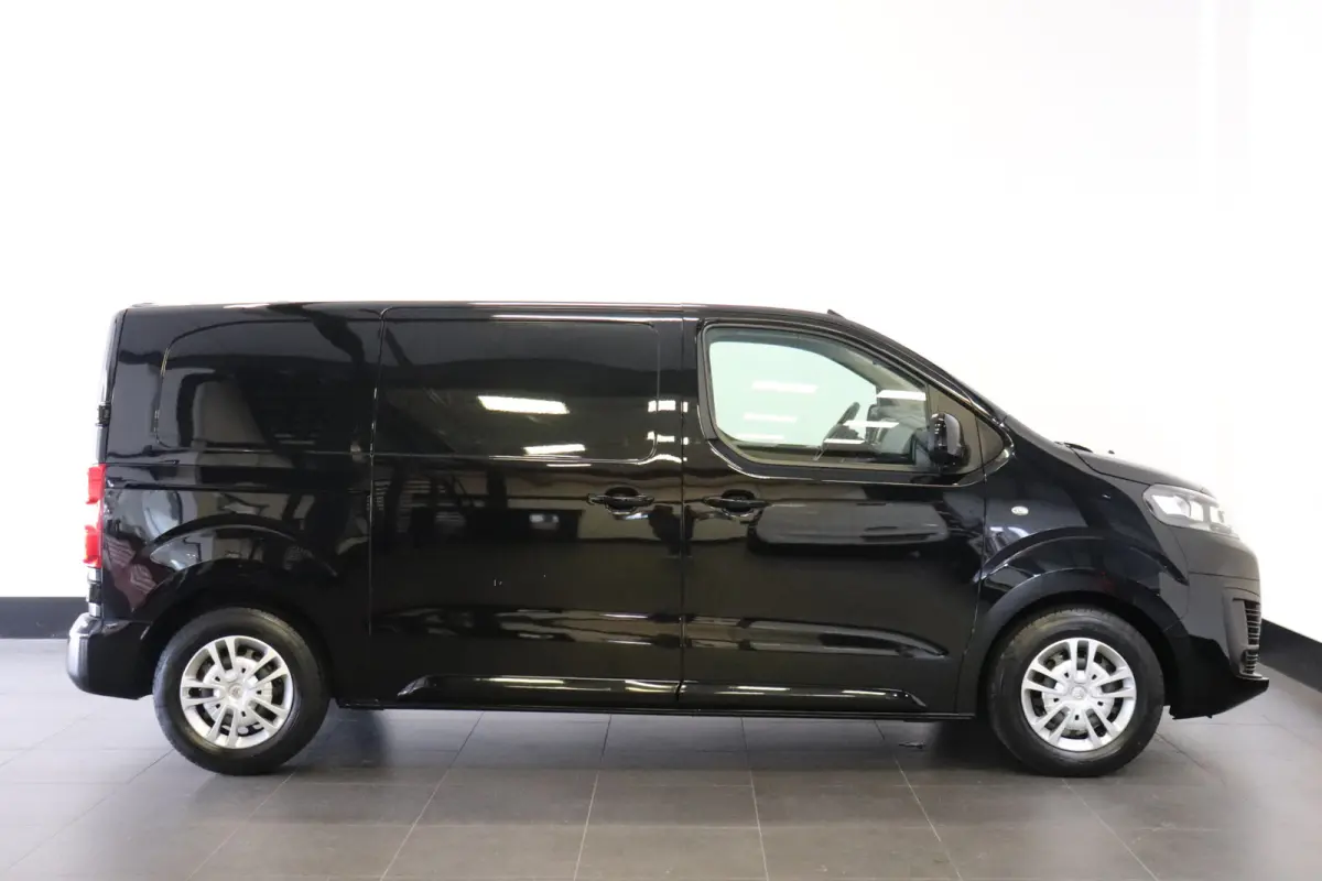 2.0 BlueHDI 180PK Automaat L2 EURO 6 - Airco - Cruise - Camera - € 19.950,- Excl.