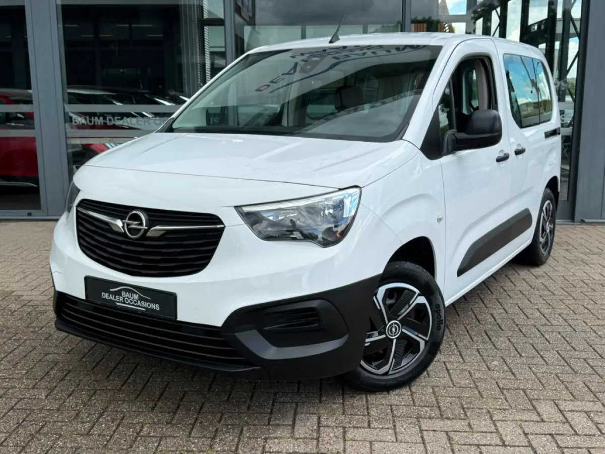 Opel Combo Tour 2019 Benzine Handgeschakeld leasen