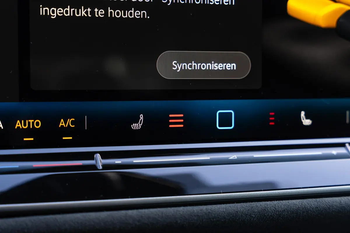 1.5 eHybrid 204pk R-Line Edition | Panoramadak | Trekhaak | Harman Kardon Audio