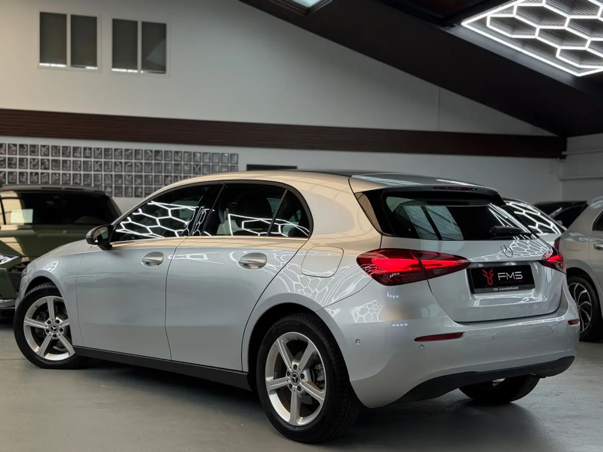 200 Luxury Line Facelift CarPlay Camera