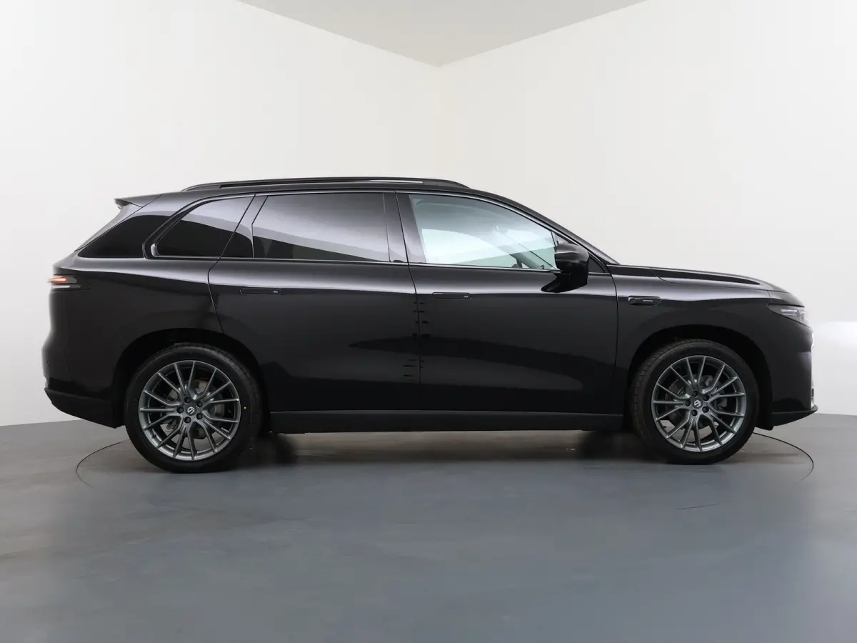 Design ProMax 81.9 kWh | €3500,- korting !! | Vanaf €589,- Private Lease per maand ! | Audio installatie | Cruise control adaptief met Stop&Go en stuurhulp | Dodehoek detectie