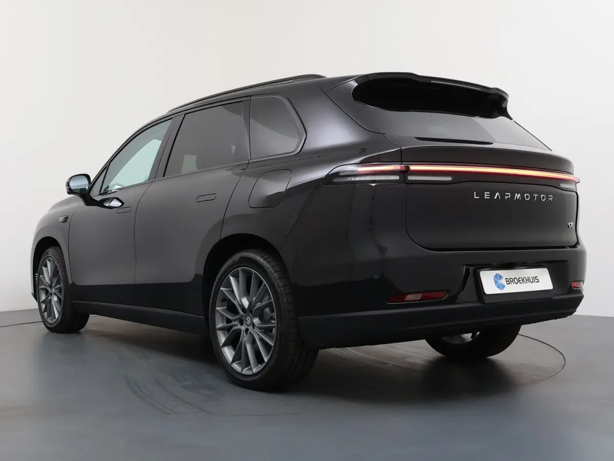 Design ProMax 81.9 kWh | €3500,- korting !! | Vanaf €589,- Private Lease per maand ! | Audio installatie | Cruise control adaptief met Stop&Go en stuurhulp | Dodehoek detectie