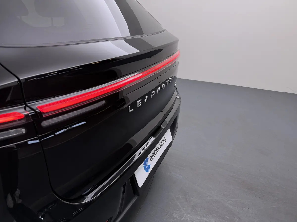 Design ProMax 81.9 kWh | €3500,- korting !! | Vanaf €589,- Private Lease per maand ! | Audio installatie | Cruise control adaptief met Stop&Go en stuurhulp | Dodehoek detectie