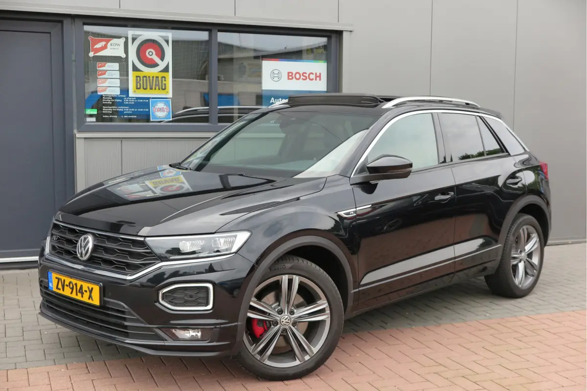 1.5 TSI 150pk DSG Sport Business R-Line , Pano , Virtual , Xenon, Leder, Navi , Carplay , LMV, PDC, Camera etc. etc