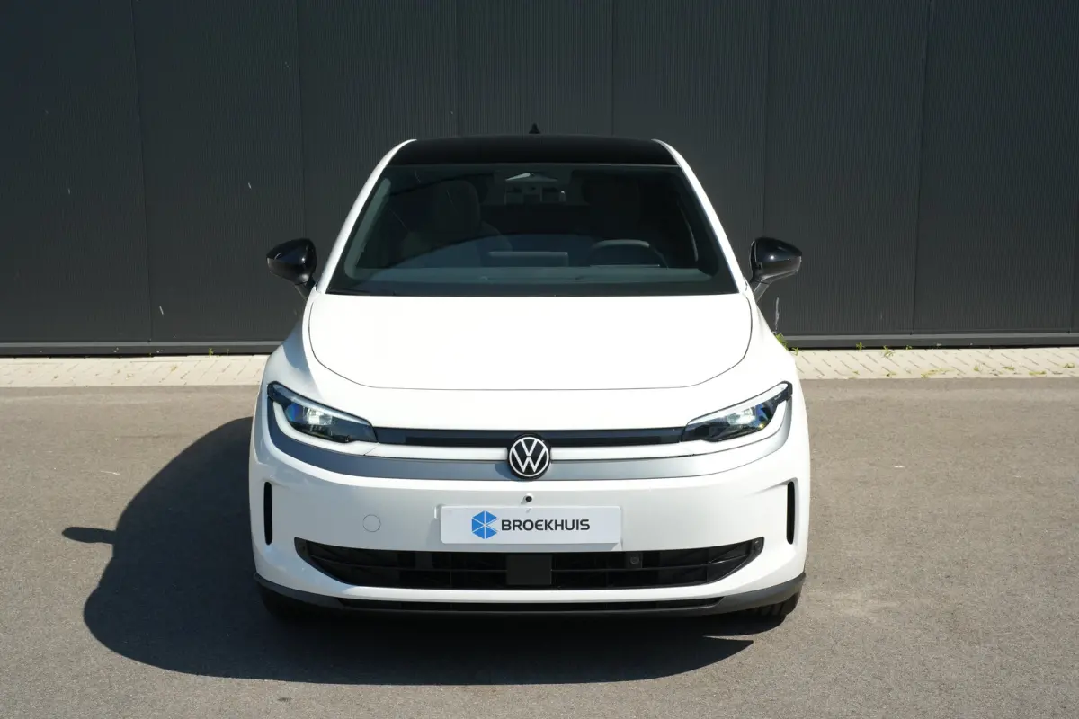 Style First Edition | Airconditioning automatisch, 2-zone (Climatronic) | Automatische afstandsregeling (Adaptive Cruise Control) | Diefstalalarm