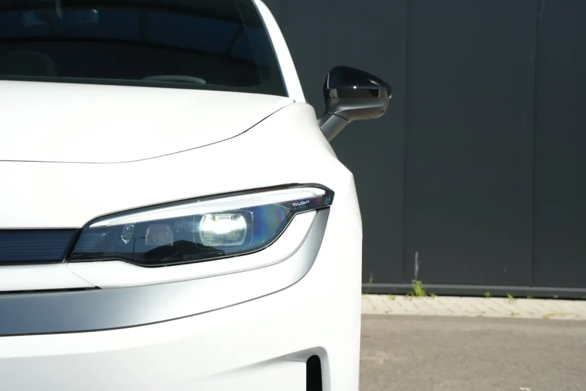 Style First Edition | Airconditioning automatisch, 2-zone (Climatronic) | Automatische afstandsregeling (Adaptive Cruise Control) | Diefstalalarm