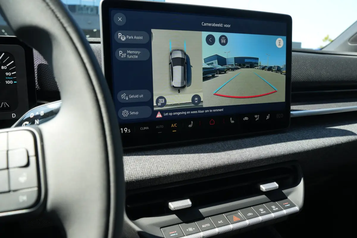 Style First Edition | Airconditioning automatisch, 2-zone (Climatronic) | Automatische afstandsregeling (Adaptive Cruise Control) | Diefstalalarm