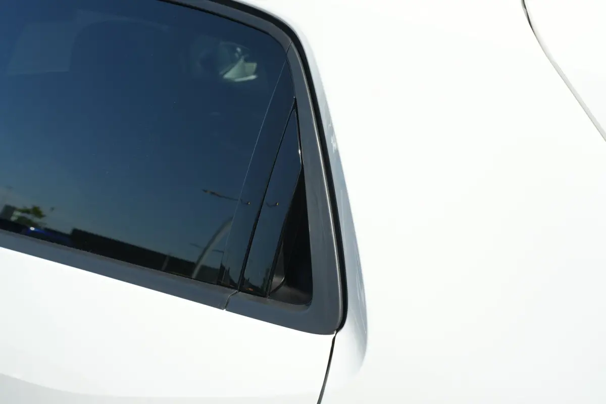Style First Edition | Airconditioning automatisch, 2-zone (Climatronic) | Automatische afstandsregeling (Adaptive Cruise Control) | Diefstalalarm