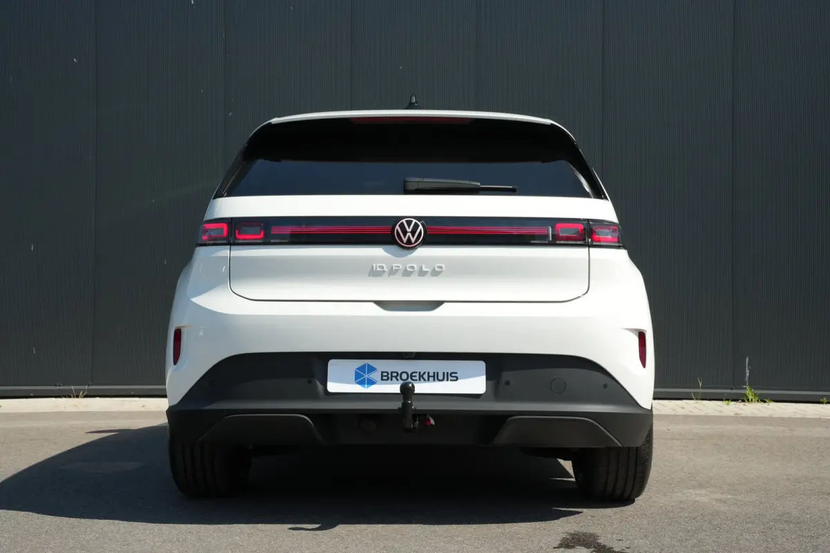 Style First Edition | Airconditioning automatisch, 2-zone (Climatronic) | Automatische afstandsregeling (Adaptive Cruise Control) | Diefstalalarm