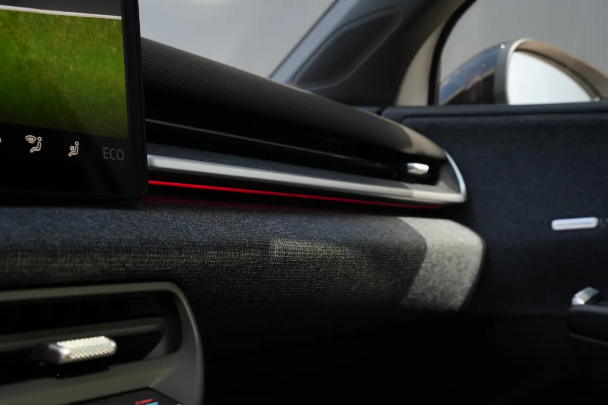 Style First Edition | Airconditioning automatisch, 2-zone (Climatronic) | Automatische afstandsregeling (Adaptive Cruise Control) | Diefstalalarm