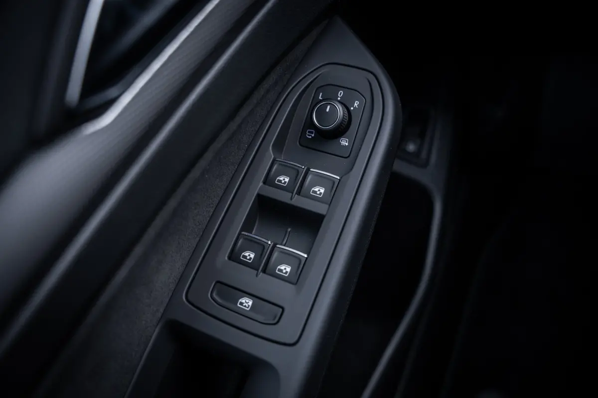 Style Edition eHybrid | 'App-Connect' draadloze smartphone integratie | Afstandscontrolesysteem (Front Assist) | Automatische afstandsregeling (Adaptive Cruise Control)