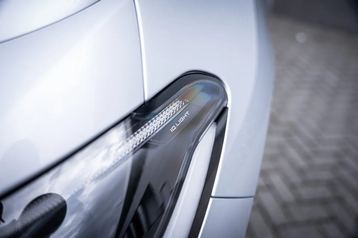 Style | Airconditioning automatisch, 2-zone (Climatronic) | Automatische afstandsregeling (Adaptive Cruise Control) | Buitenspiegels elektrisch instel-, verwarm- en inklapbaar