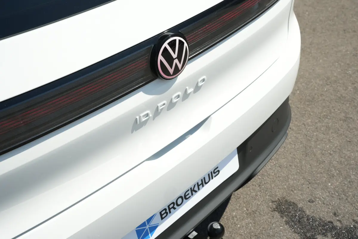 Style First Edition | Airconditioning automatisch, 2-zone (Climatronic) | Automatische afstandsregeling (Adaptive Cruise Control) | Diefstalalarm