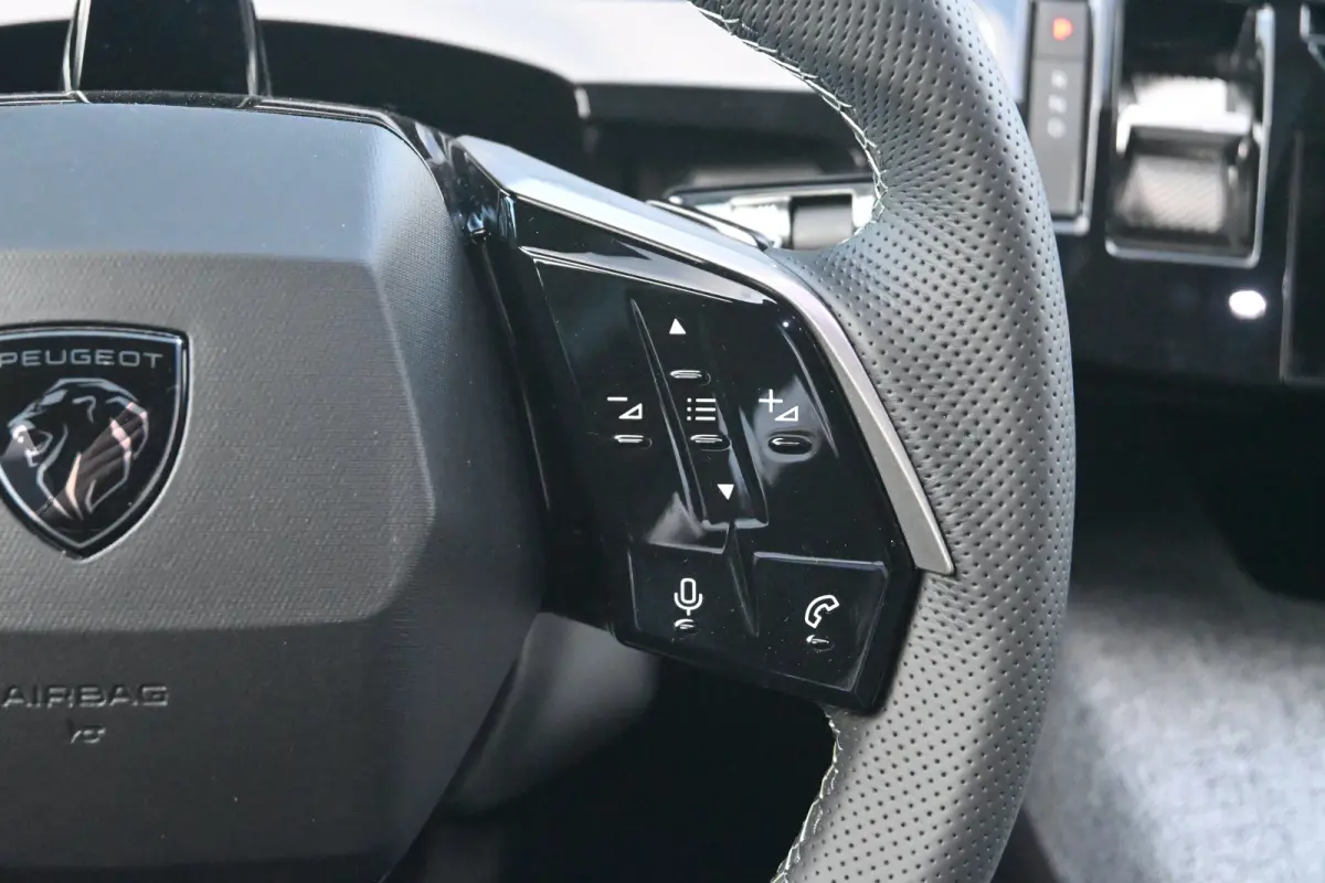 GT | Elektrische parkeerrem | Extra getinte achterste zijruiten en achterruit