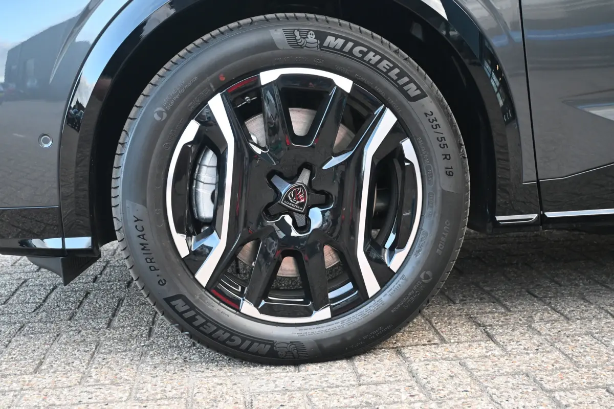 GT | Elektrische parkeerrem | Extra getinte achterste zijruiten en achterruit