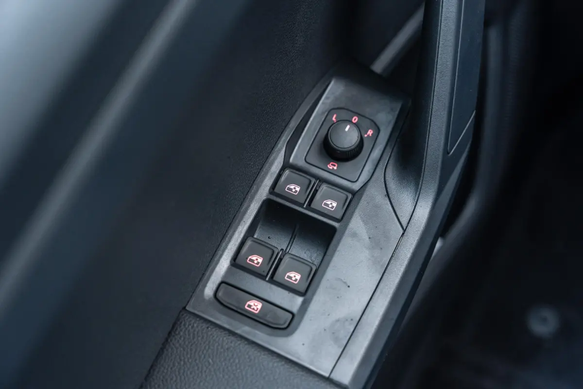 1.0 EcoTSI 95pk Style Business Connect | Apple Carplay/Android Auto | Stoelverwarming