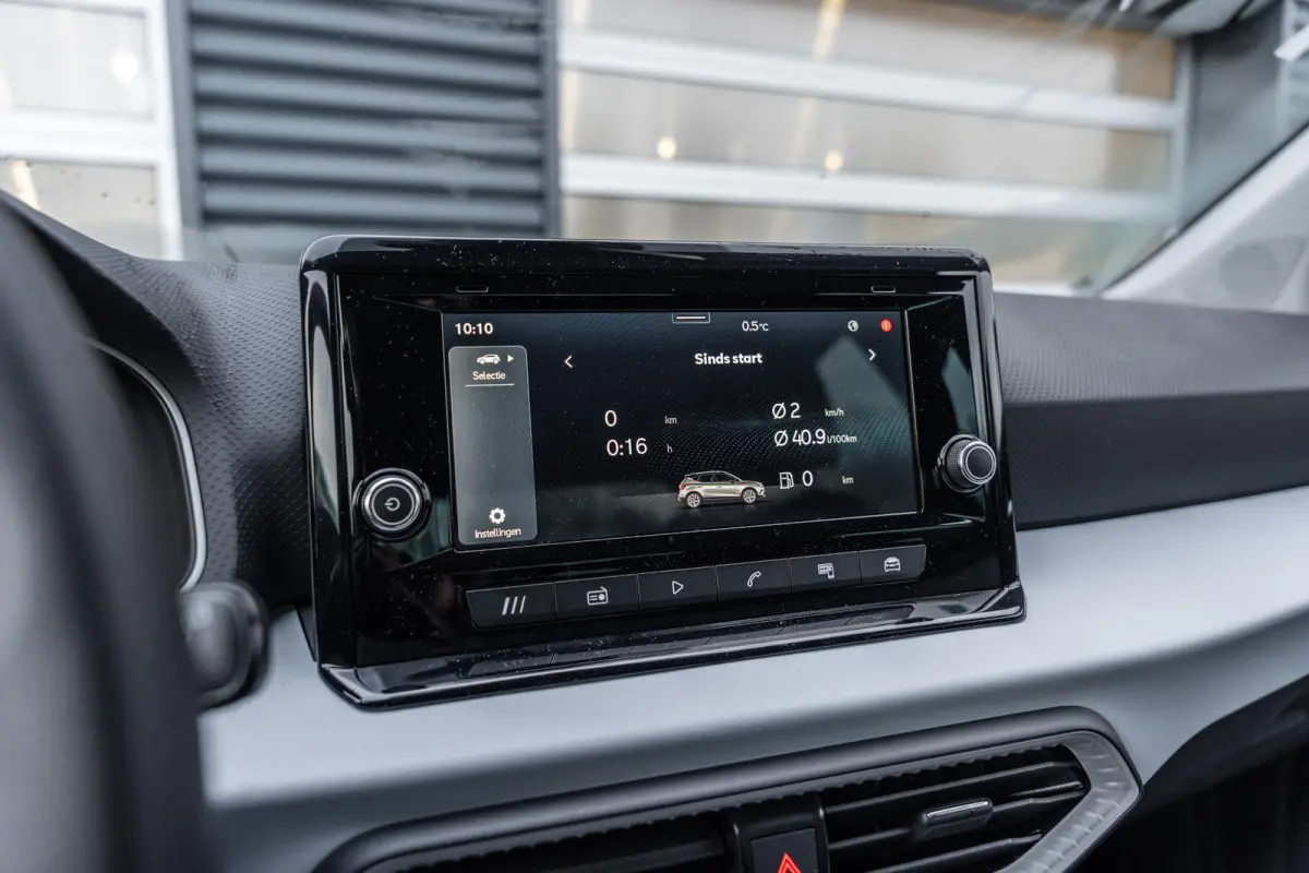 1.0 EcoTSI 95pk Style Business Connect | Apple Carplay/Android Auto | Stoelverwarming