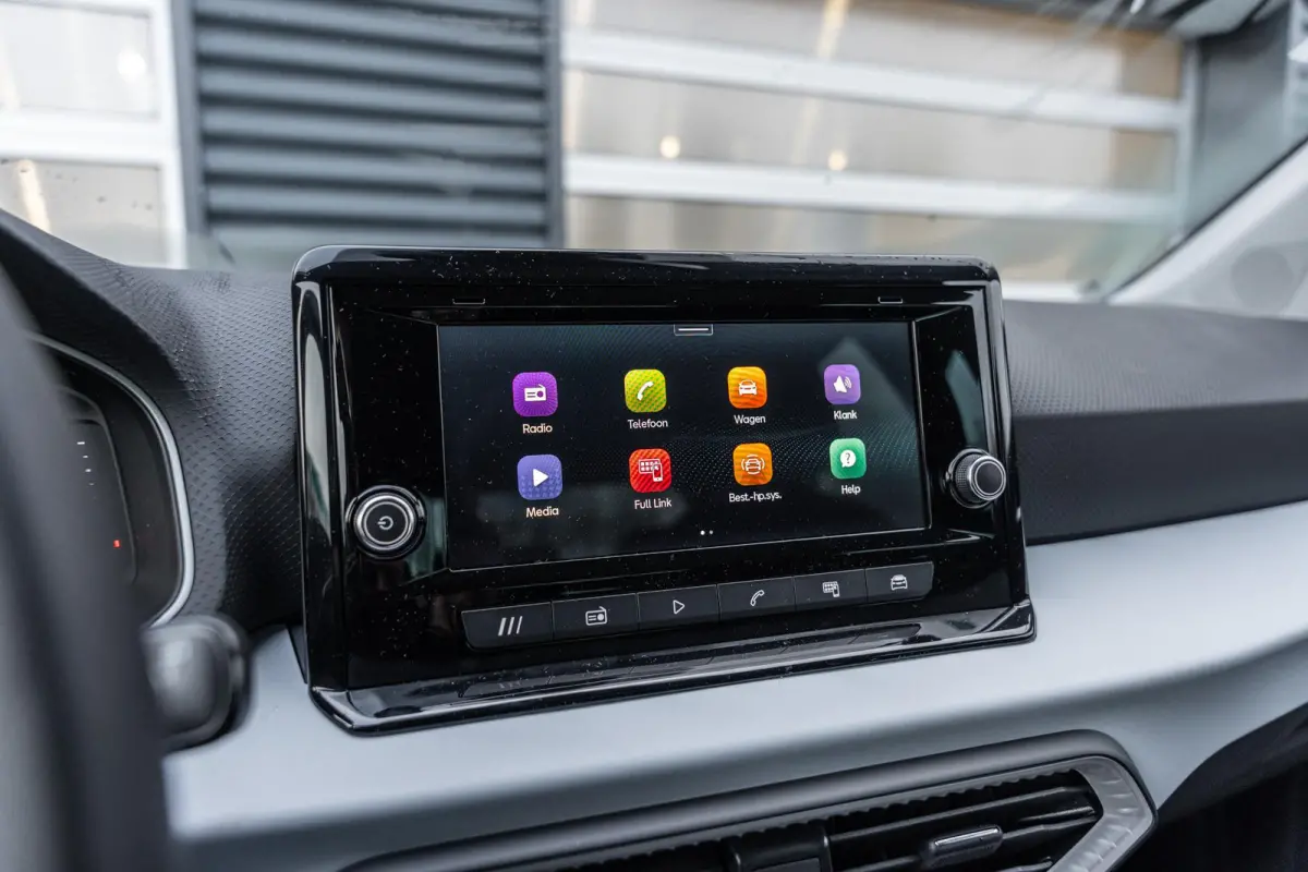 1.0 EcoTSI 95pk Style Business Connect | Apple Carplay/Android Auto | Stoelverwarming