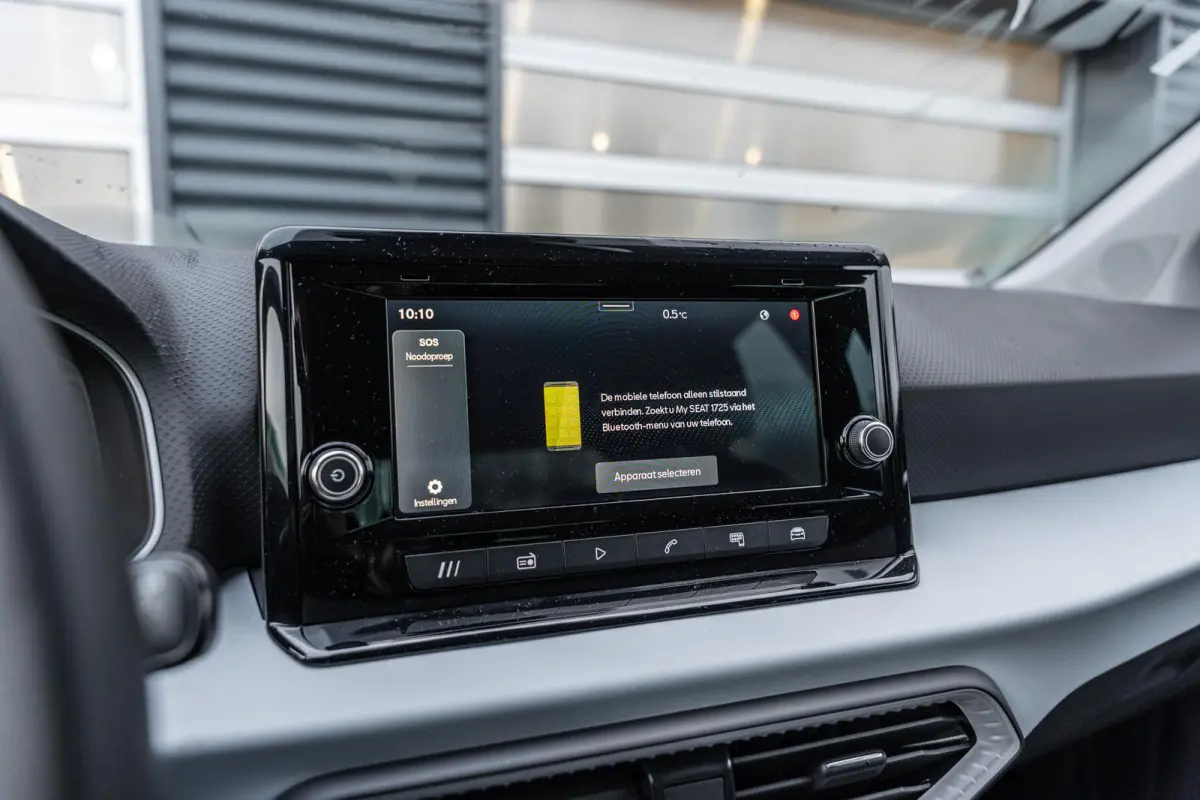 1.0 EcoTSI 95pk Style Business Connect | Apple Carplay/Android Auto | Stoelverwarming