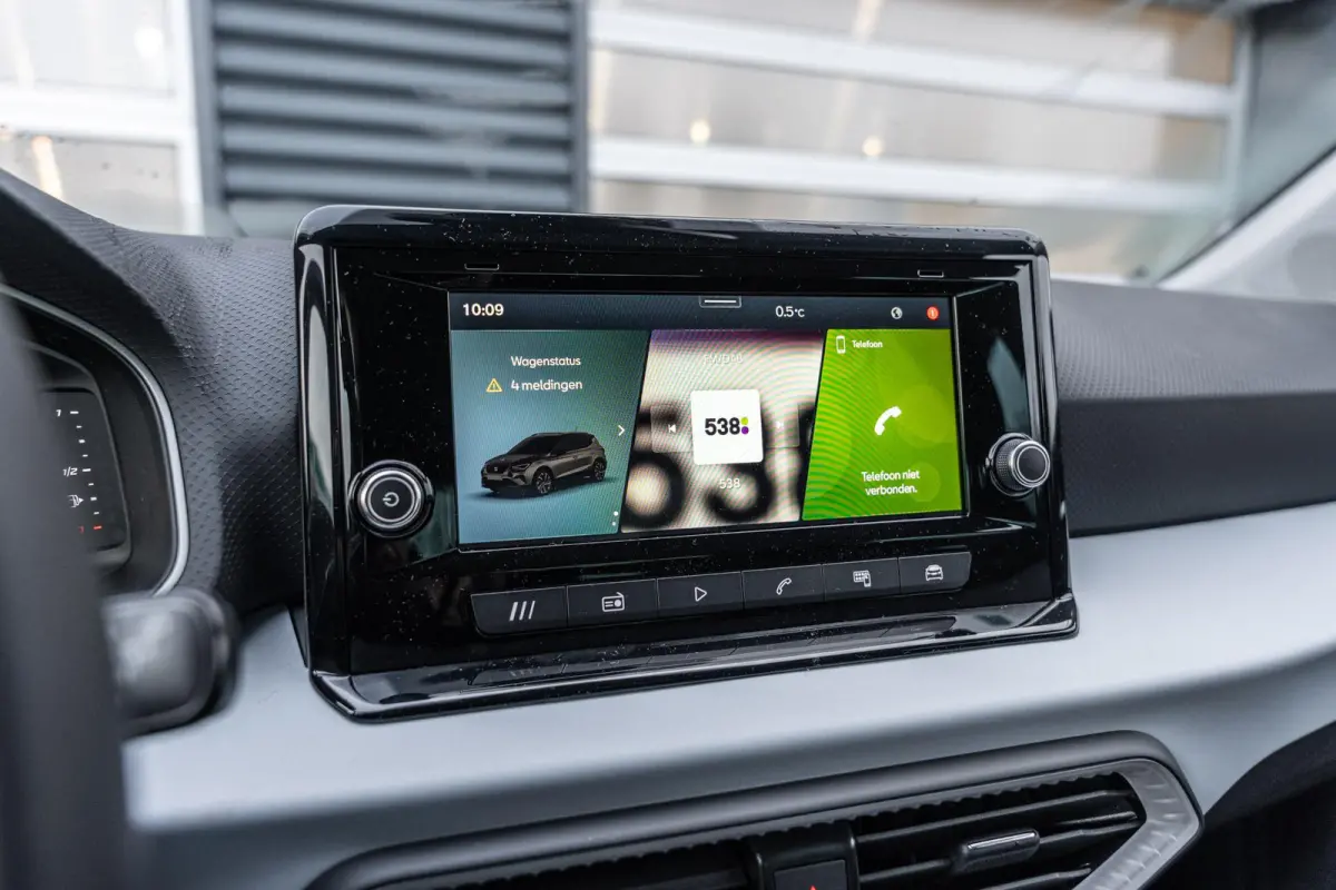 1.0 EcoTSI 95pk Style Business Connect | Apple Carplay/Android Auto | Stoelverwarming